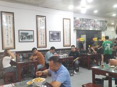 -牛一嘴·兰州牛肉面·大盘鸡(财富中心店)