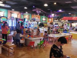 -卡通尼乐园(银泰店)
