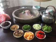 -抚仙湖鱼洞石锅鱼(中华美食城店)