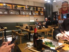 大堂-聚串门儿·东北烧烤(信义坊店)