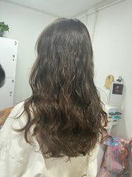 -LILI·HAIR SALON理理造型