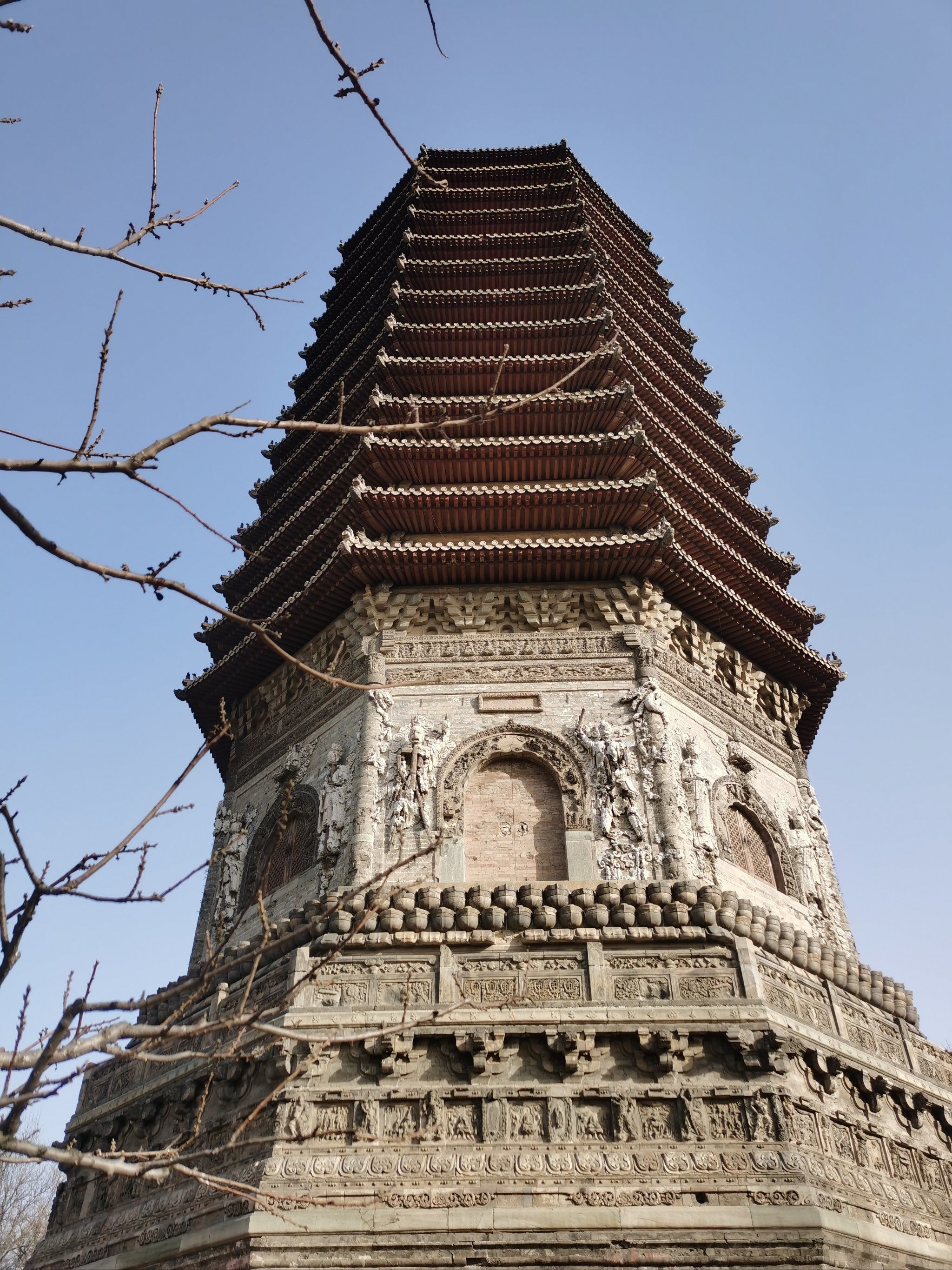 玲珑塔塔玲珑,玲珑宝塔十三层!