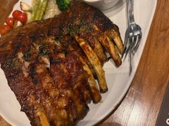 -Chom Cafe and Restaurant