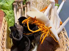 菌菇拼盘-黑鸡小馆(金源店)