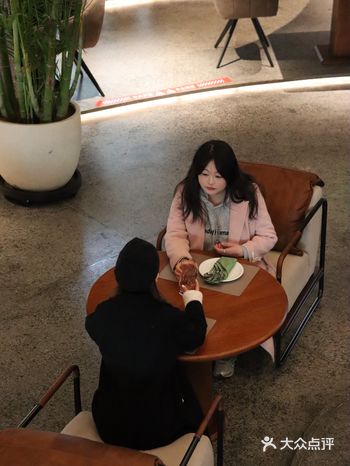 在临沂！花小钱装大B！氛围感餐厅
