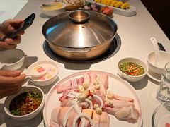-烹然四季椰子鸡火锅(姚家园万象汇店)