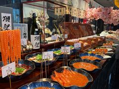 -雍容荟帝王蟹活龙虾展台自助(IFS黑金店)