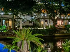 -喜洲吧·江畔老船厂·庭院餐厅(喜临院店)