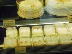 -红宝石·鲜奶小方·海派西点房(金杨店)