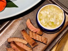 -铭牛烧肉·和牛海鲜自助(高新月牙湖店)