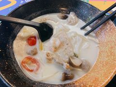 -梅龙镇广场