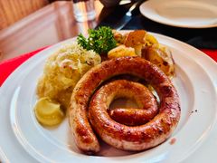 猪肉煎肠配土豆泥酸菜-申德勒加油站西餐厅Schindlers Tankstelle(上海外滩店)