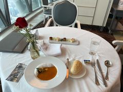 -广州塔卢特斯法国旋转餐厅