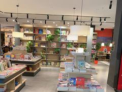 -魔方城市书房(中街益田店)