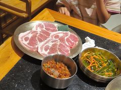 -韩烧牛中牛·甄选黑牛烤肉(黑金店)
