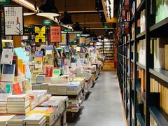 -西西弗书店(三峡广场湟恩新纪元购物广场店)