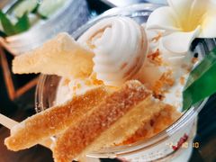 香水椰子冰沙-婉泰·特色小吃·舂鸡脚(告庄二店)