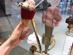 开心果榛子白巧冰淇淋-VENCHI 闻绮(北京国贸商城店)