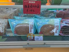 -全家便利店(愚园店)