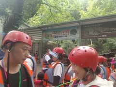 -大围山峡谷漂流