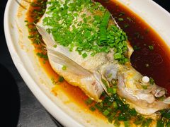 葱油翘嘴鱼-老头儿油爆虾·1987杭州烟火味(湖滨银泰in77D区店)