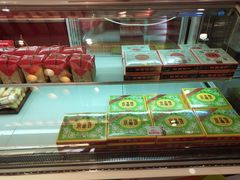 面包甜点陈列柜-德懋恭·水晶饼(交大店)