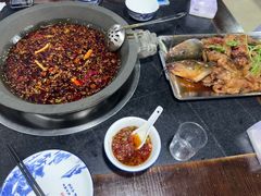 -秦巴石锅鱼