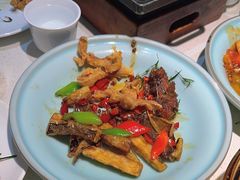 -聚友斋(陶瓷琉璃馆水晶街店)