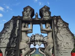 -墨江北回归线标志园