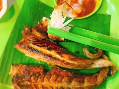 -明记烧鱼美味店