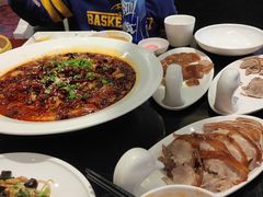 -皇城根·烤鸭·鱼头·家常菜(欧亚大观乐活城店)