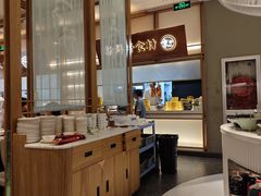 -三人行骨头王火锅(长寿店)