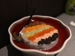 六六虾滑-左庭右院鲜牛肉火锅黑金店(陆家嘴中心店)