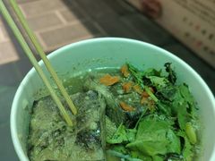 绍兴臭豆腐-双桂坊美食街(南大街商业步行街店)
