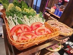 -阿婆情腊排骨火锅·野生菌季(古城旗舰店)