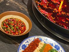 -周小明火锅(黑金冠社区店)