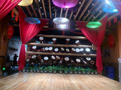 -老滇山寨•云南特色菜•地方菜•民族风情歌舞表演(金碧店)