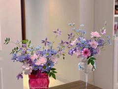 -何兮花店·气球派对鲜花店(马桥银春路万科城店)