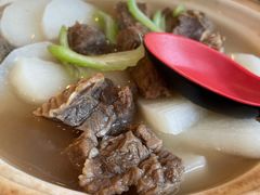 萝卜牛腩煲-香江小厨 The Kitchen(香江俱乐部店)