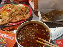 -乐彡炸串·烤苕皮(西单华威约饭街店)