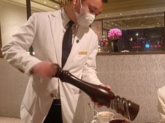 -罗宾斯牛排馆(重庆丽晶酒店)