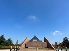 -上海市龙华烈士陵园