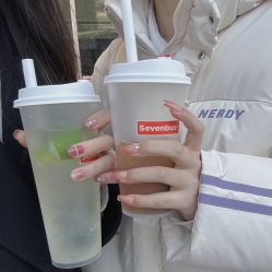 -UGIRL有个美甲