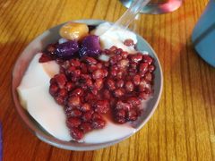 红豆芋圆白雪冰豆花-人和水上飘(第一家店)