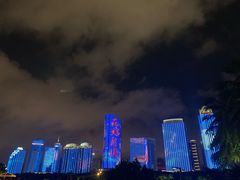 -万绿园