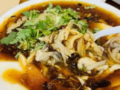 鸡肉菌菇豆腐脑-和众大油条(维明路店)