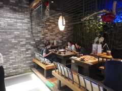 大堂-湊湊火锅·茶憩(杭州湖滨银泰in77店)