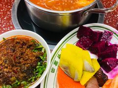 -四囍码头海鲜烧烤自助火锅(外滩南京东路悦荟广场店)