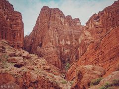 -天山神秘大峡谷