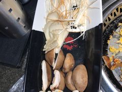 菌拼-好旺角齐市鲜切牛自助烤肉(农林五道街总店)